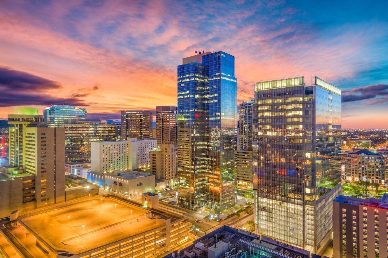 Couples Getaway Highrise Dwntown Phx Skyline Views Apartment Phoenix Luaran gambar