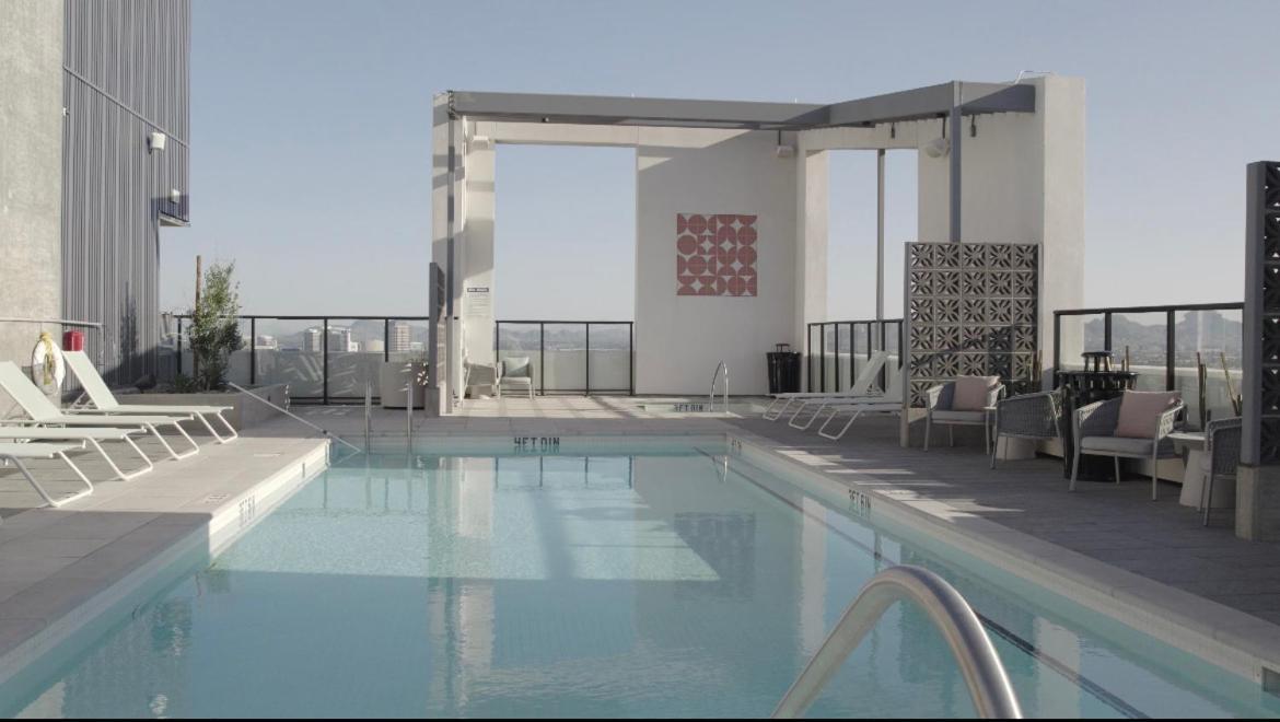 Couples Getaway Highrise Dwntown Phx Skyline Views Apartment Phoenix Luaran gambar